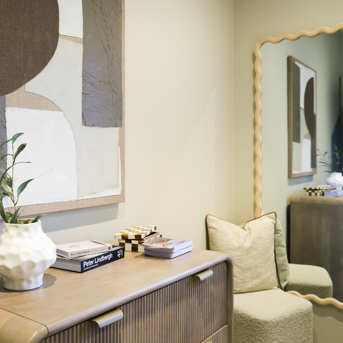 Mirror bedside cabinet jewellery box 1140x1140px