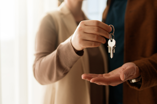 Estate agent canva stock 900x600px